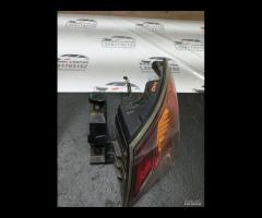 FARO FANALE STOP POSTERIORE ESTERNO DESTRA HONDA C - 7