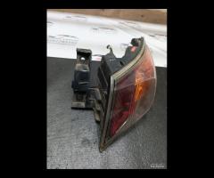 FARO FANALE STOP POSTERIORE ESTERNO DESTRA HONDA C - 8