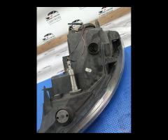 FARO FANALE ANTERIORE DESTRA OPEL VIVARO A 8200701