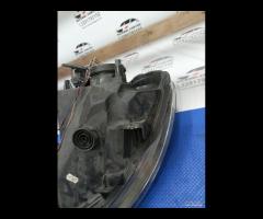 FARO FANALE ANTERIORE DESTRA OPEL VIVARO A 8200701