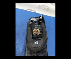 FANALE POSTERIORE INTEGRATO NEL PORTELLONE DX HOND - 21