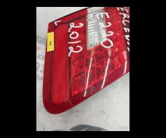 FARO FANALE STOP POSTERIORE SX MERCEDES C207 E220 - 18