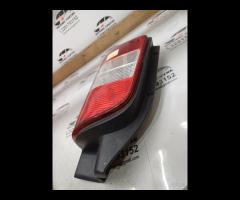 FARO FANALE STOP POSTER. DX 2013 VW TRANSPORTER T5 - 16