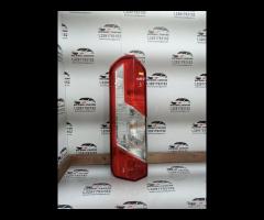 FARO STOP POSTERIORE SINISTRO FORD TRANSIT MK7 VAN