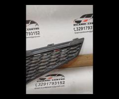 GRIGLIA ANTERIORE CON EMBLEMA 2009 HONDA JAZZ III