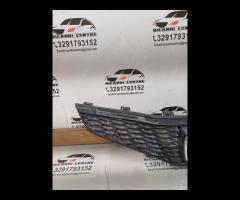 GRIGLIA ANTERIORE CON EMBLEMA 2009 HONDA JAZZ III - 9