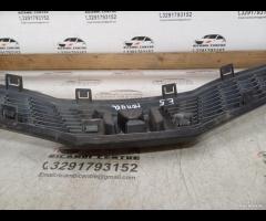 GRIGLIA ANTERIORE CON EMBLEMA 2009 HONDA JAZZ III - 15