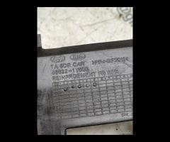 SUPPORTO/GRIGLIA INFERIORE PARAURTI ANTERIORE 2011 - 14