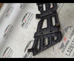 SUPPORTO/GRIGLIA INFERIORE PARAURTI ANTERIORE 2011 - 17