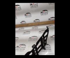 SUPPORTO/GRIGLIA INFERIORE PARAURTI ANTERIORE 2011 - 22