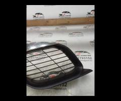 GRIGLIA PARAURTI ANTERIORE DX/MODANATURA CROMO 201