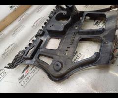 SUPPORTO PARAURTI POSTERIORE LATO SINISTRO 2010 BM - 21