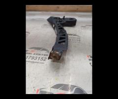 STAFFA SUPPORTO PARAURTI ANTERIORE L/H SINISTRO 20 - 22