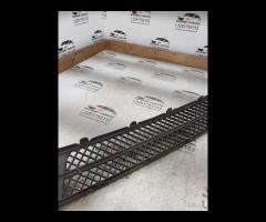 GRIGLIA CENTRALE ANTERIORE INFERIORE BMW 1 E87 LCI - 17
