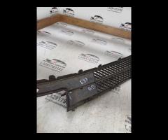 GRIGLIA CENTRALE ANTERIORE INFERIORE BMW 1 E87 LCI - 18