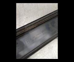 MODANATURA ANTERIORE ESTERNO SX PILASTRO A 2019 RA - 20