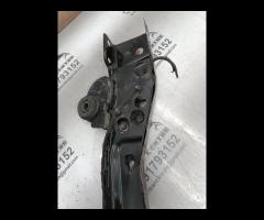 TRAVERSA/RINFORZO PARAURTI ANTERIORE SUPERIORE 201 - 23