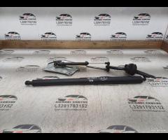 PISTONE PORTELLONE POSTERIORE DX+SUPPORTO 2010 MER