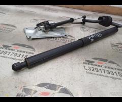 PISTONE PORTELLONE POSTERIORE DX+SUPPORTO 2010 MER - 7