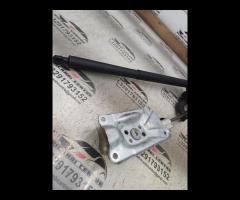 PISTONE PORTELLONE POSTERIORE DX+SUPPORTO 2010 MER - 19