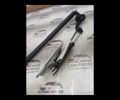 PISTONE PORTELLONE POSTERIORE DX+SUPPORTO 2010 MER - 21