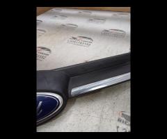 GRILGIA SUPERIORE MASCHERINA ANTERIORE CON EMBLEMA