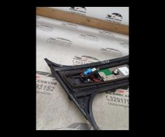 RIVESTIMENTO ESTERNO PILASTRO B 2022 TESLA MODEL Y - 20