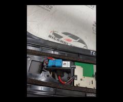 RIVESTIMENTO ESTERNO PILASTRO B 2022 TESLA MODEL Y - 24