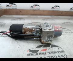 POMPA PORTELLONE BAGAGLIAIO POSTERIORE 2010 MERCED - 9