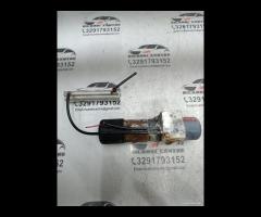 POMPA PORTELLONE BAGAGLIAIO POSTERIORE 2010 MERCED - 11