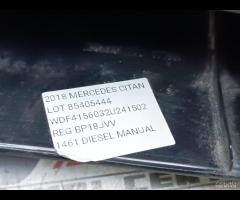 FARO FANALE STOP POSTERIORE DESTRO MERCEDES CITAN - 22