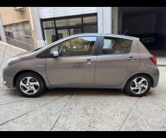 Toyota Yaris 1.5 hybrid - 7