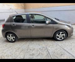 Toyota Yaris 1.5 hybrid - 8