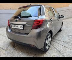 Toyota Yaris 1.5 hybrid - 11