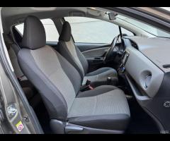 Toyota Yaris 1.5 hybrid - 19