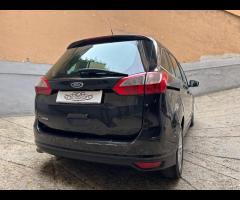 Ford C-Max 7 posti - 11