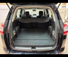 Ford C-Max 7 posti - 13