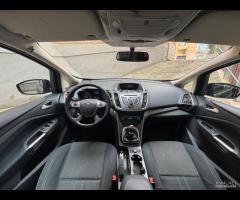 Ford C-Max 7 posti - 17