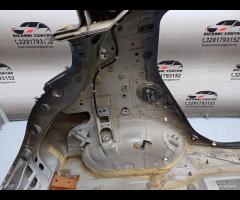 PARAFANGO POSTERIORE \\ LONGHERONE SINISTRO NISSAN - 23