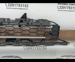 GRIGLIA CENTRALE PARAURTI ANTERIORE INFERIORE AUDI