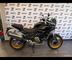 Qj Motor SRT 700 SX pronta consegna tutti i colori