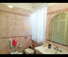 Capaci _6 vani con terrazzo rif.63/25 - 27