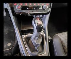 Volkswagen T-Cross 1.6 TDI CAMBIO AUTOMATICO - 19