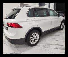 Volkswagen Tiguan 1.6 TDI SCR Business BlueMotion - 11