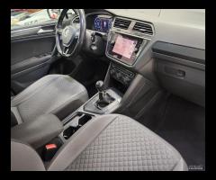 Volkswagen Tiguan 1.6 TDI SCR Business BlueMotion - 27