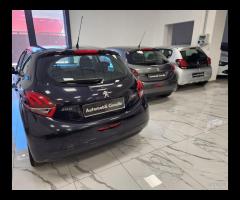 Peugeot 208 BlueHDi 1.6D 75CV 5 porte Allure