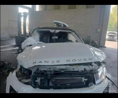 Range Rover Evoque 2018 2.0TD 204DTD Demolita - 6