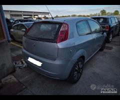 Fiat Grande Punto 3 Porte Demolita - Per Ricambi