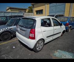Kia Picanto 2005 Demolita - Per Ricambi