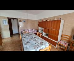 Castelvetrano intero immobile con garage - 13